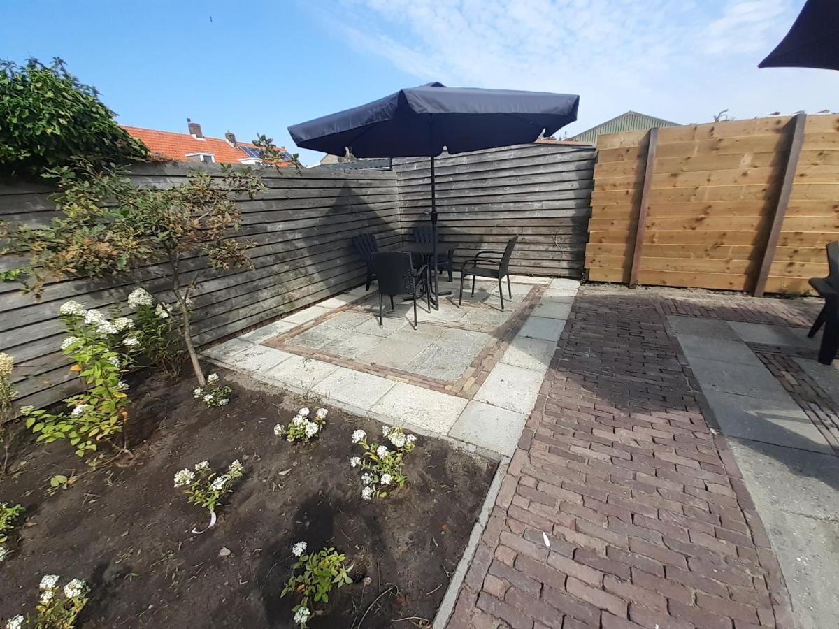 Huize De Koeie Hotel Westkapelle Exterior photo